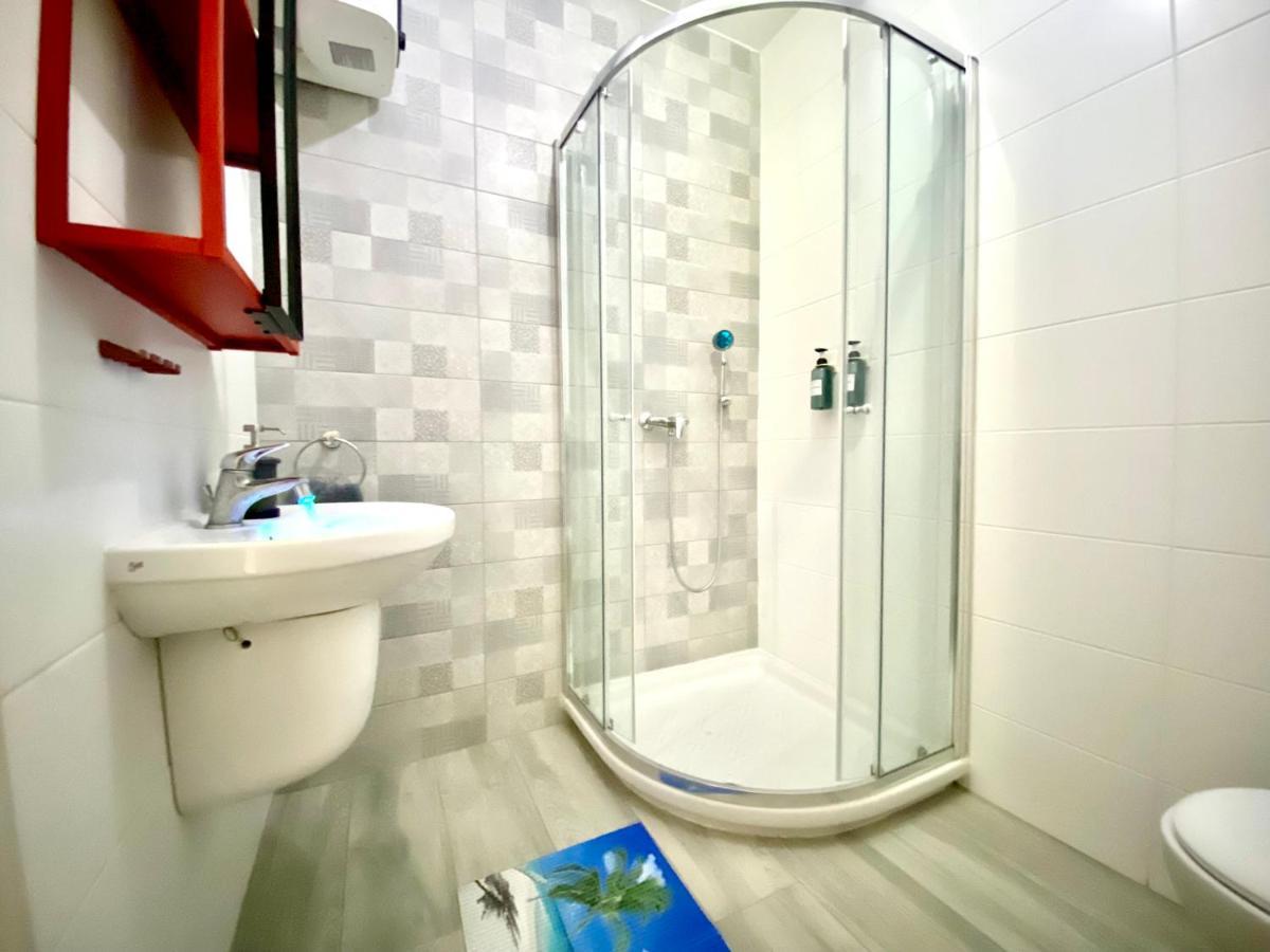 Central- Private En-Suite With Balcony In Shared Residence Pieta Екстер'єр фото